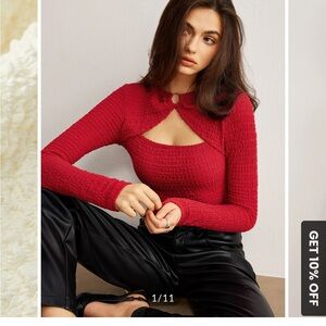 Commense Metal O-Ring Cutout Plisse T-Shirt